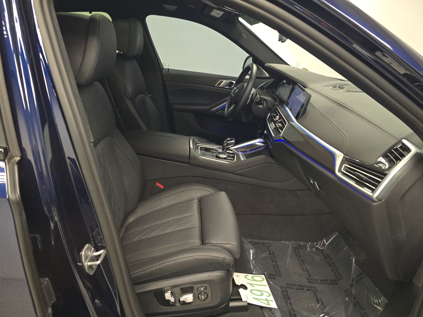 2023 BMW X6 M50i AWD