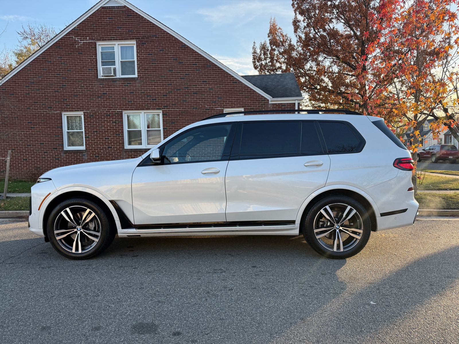 2023 BMW X7 xDrive40i AWD