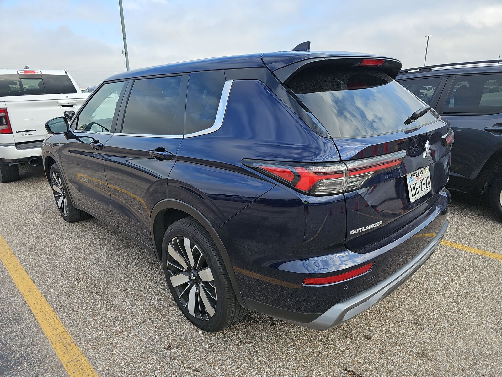 2025 Mitsubishi Outlander Trail Edition AWD