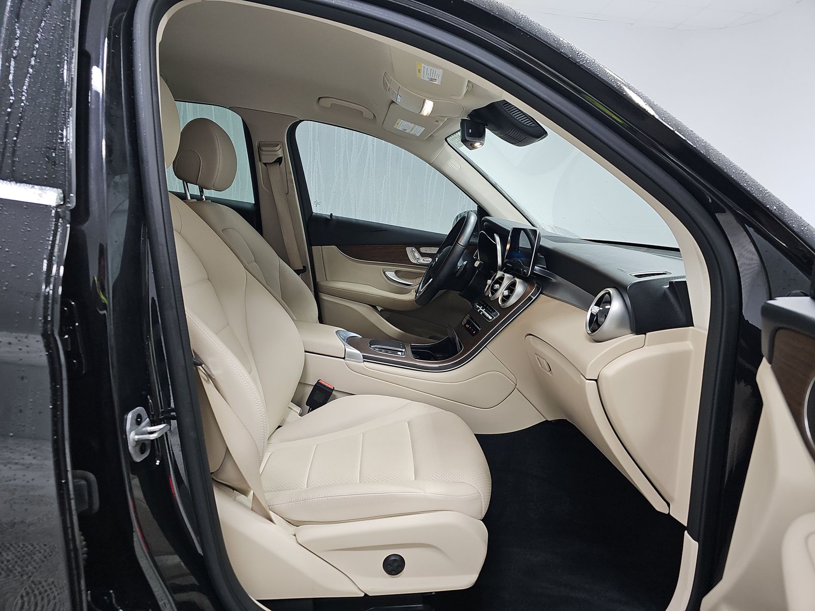 2022 Mercedes-Benz GLC GLC 300 RWD