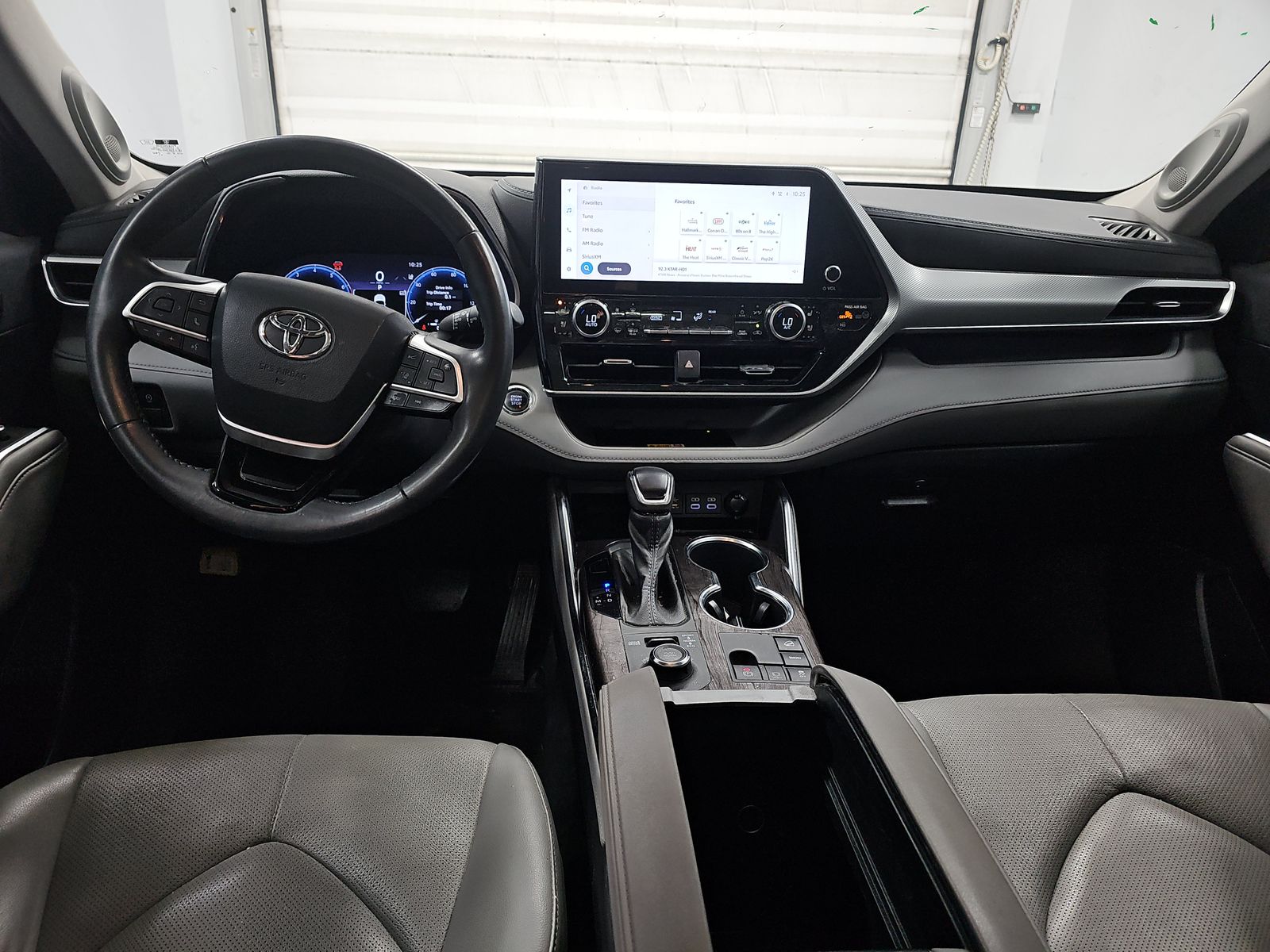 2023 Toyota Highlander Platinum AWD