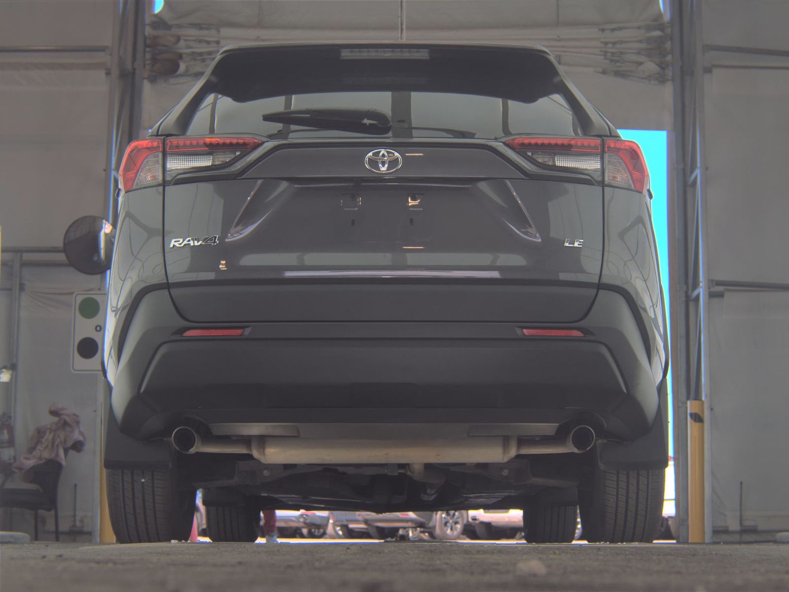 2020 Toyota RAV4 LE FWD