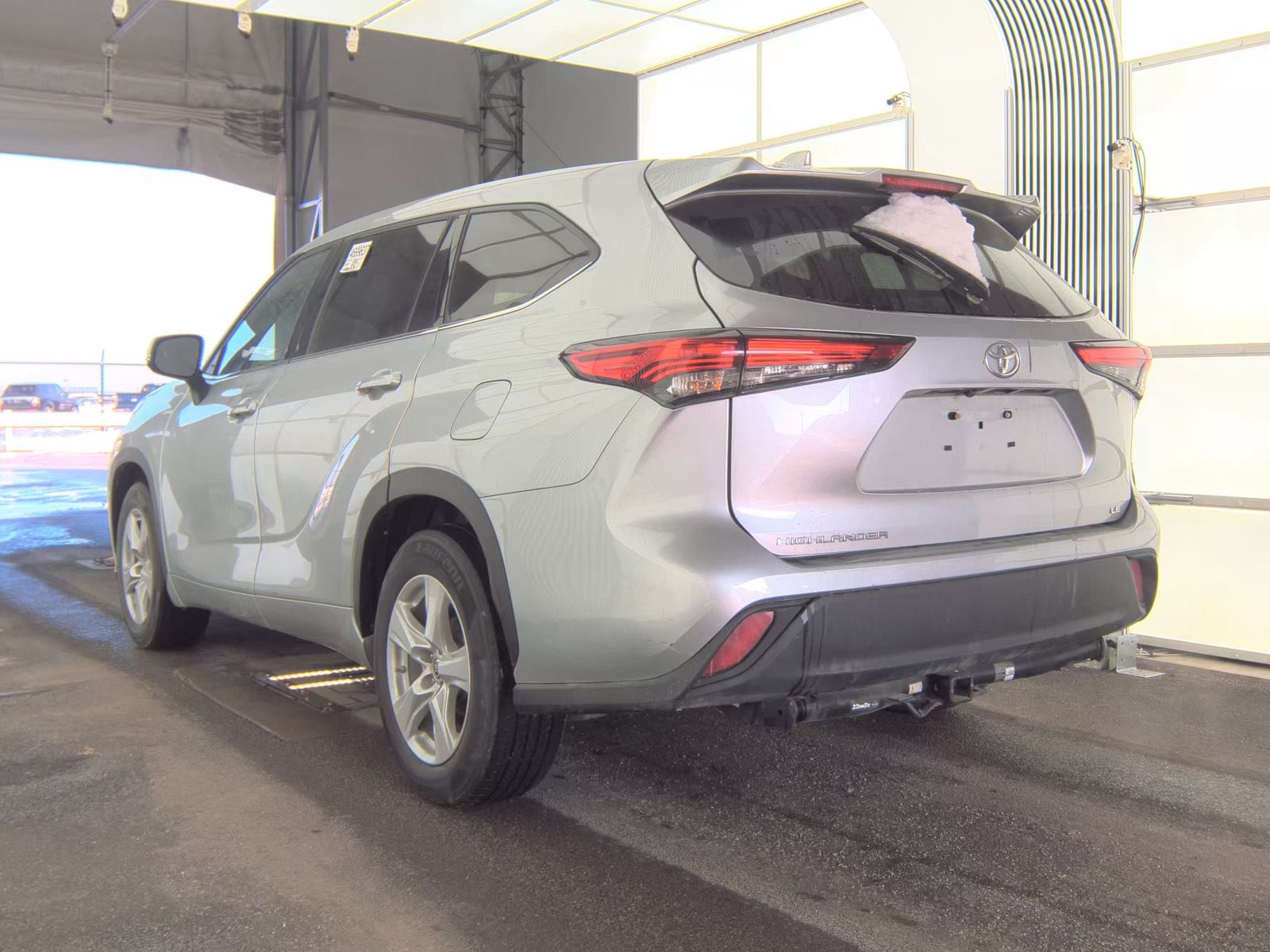 2020 Toyota Highlander LE FWD