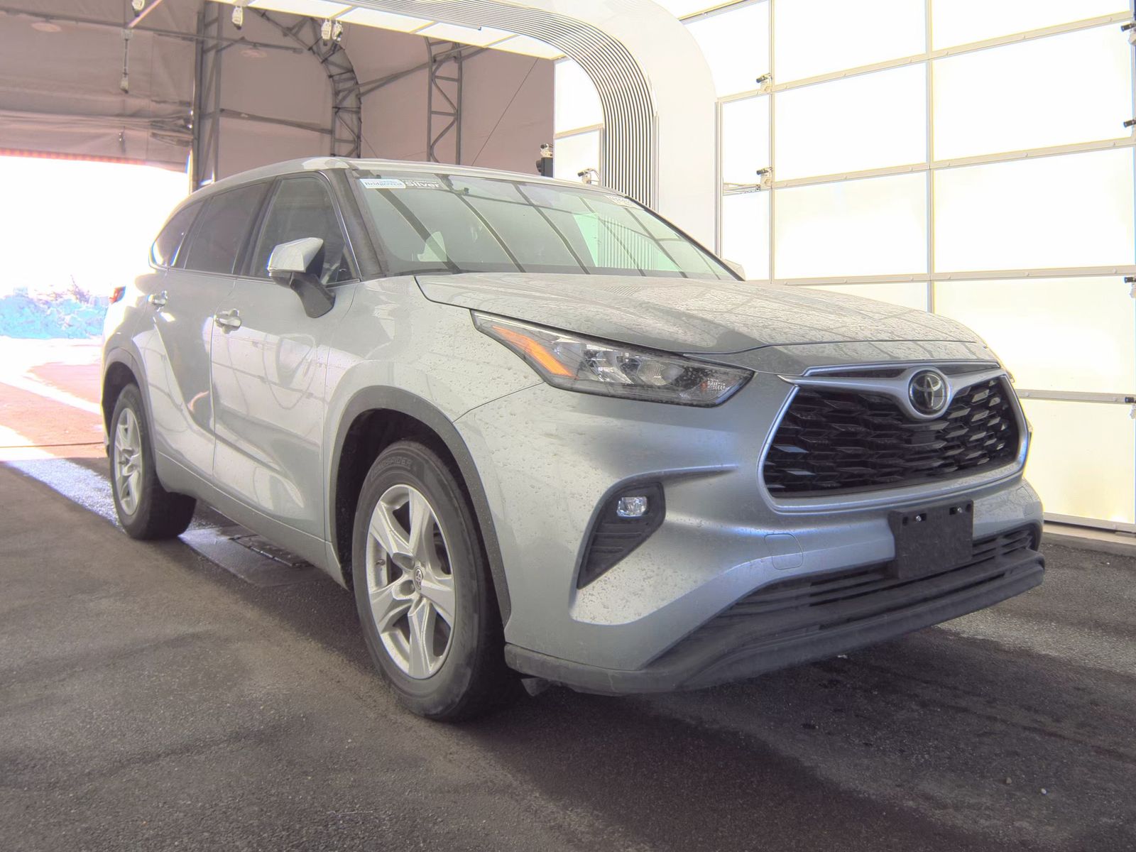 2020 Toyota Highlander LE FWD