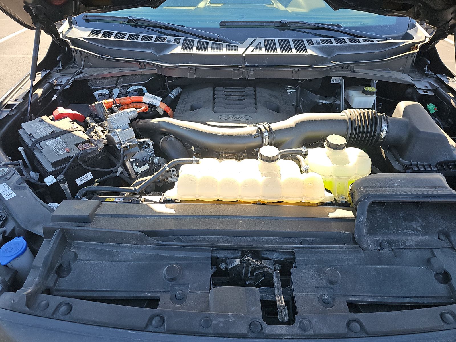 2023 Ford F-150 Hybrid XLT AWD