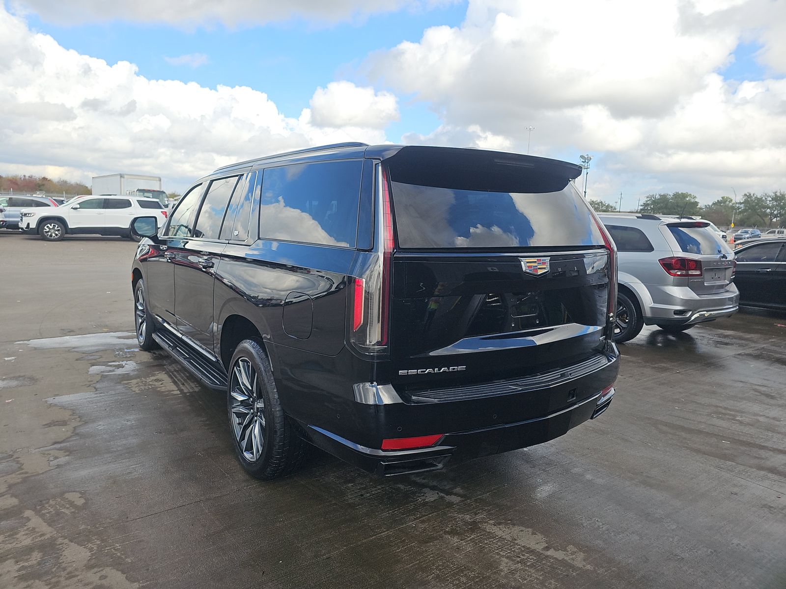 2023 Cadillac Escalade ESV Sport AWD