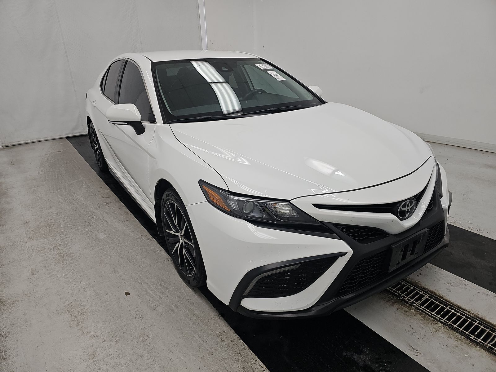 2024 Toyota Camry SE FWD