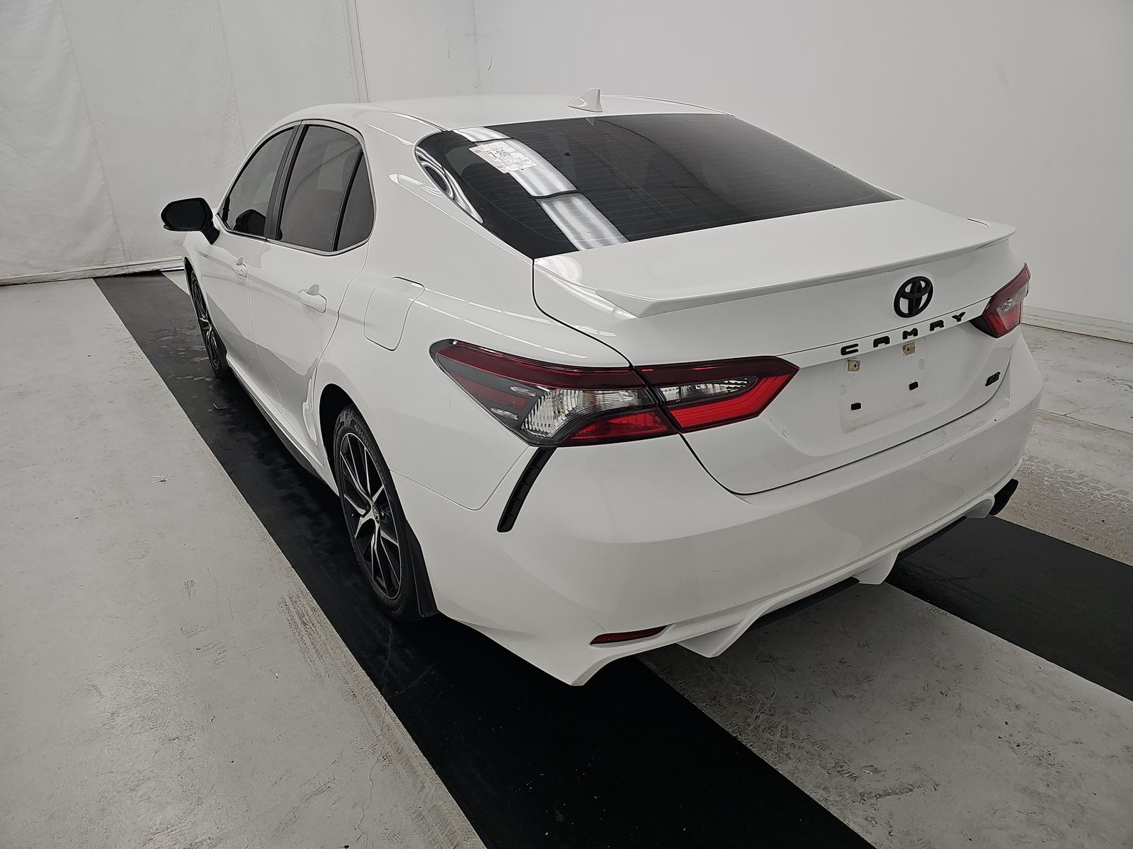 2024 Toyota Camry SE FWD