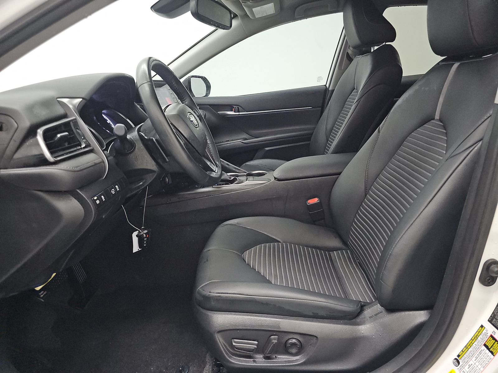 2024 Toyota Camry SE FWD