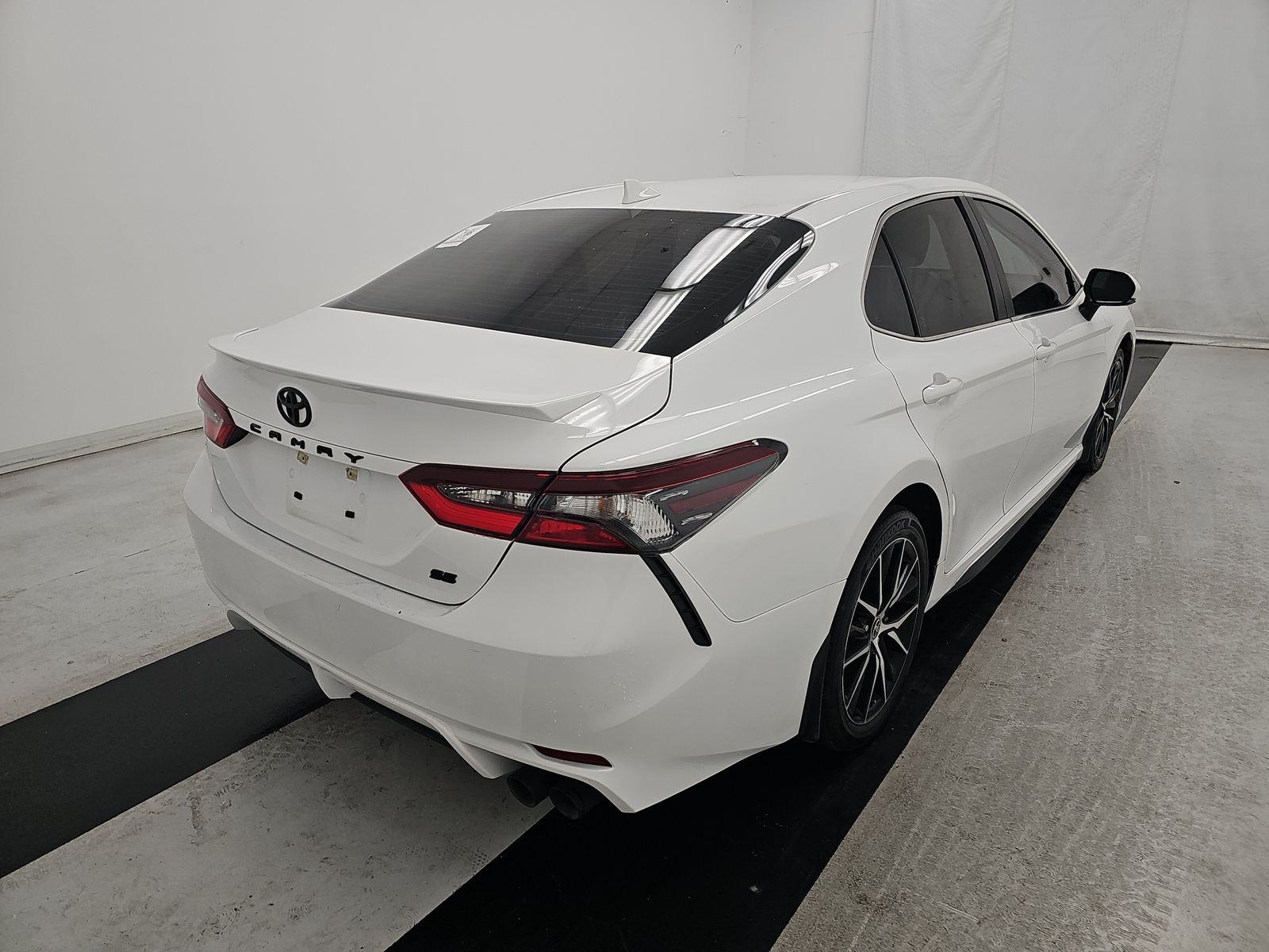 2024 Toyota Camry SE FWD