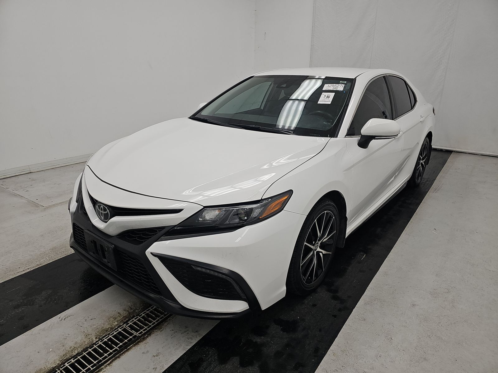 2024 Toyota Camry SE FWD