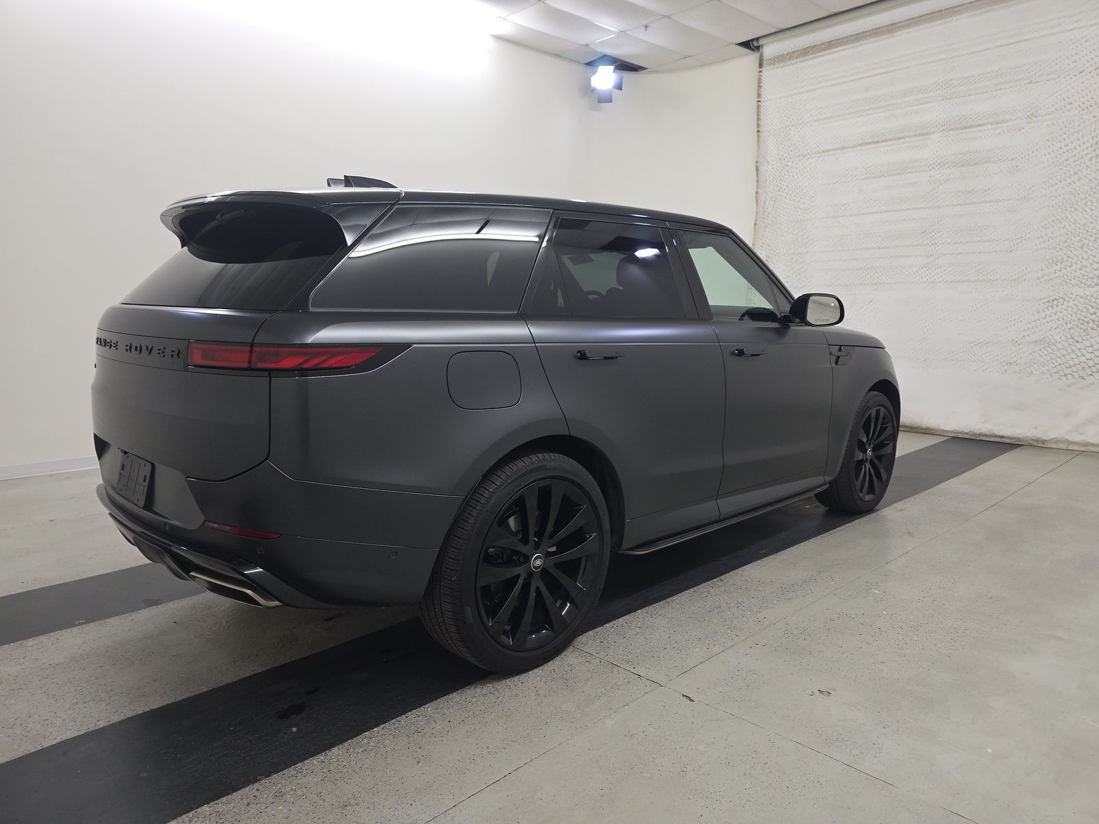 2025 Land Rover Range Rover Sport Dynamic SE AWD