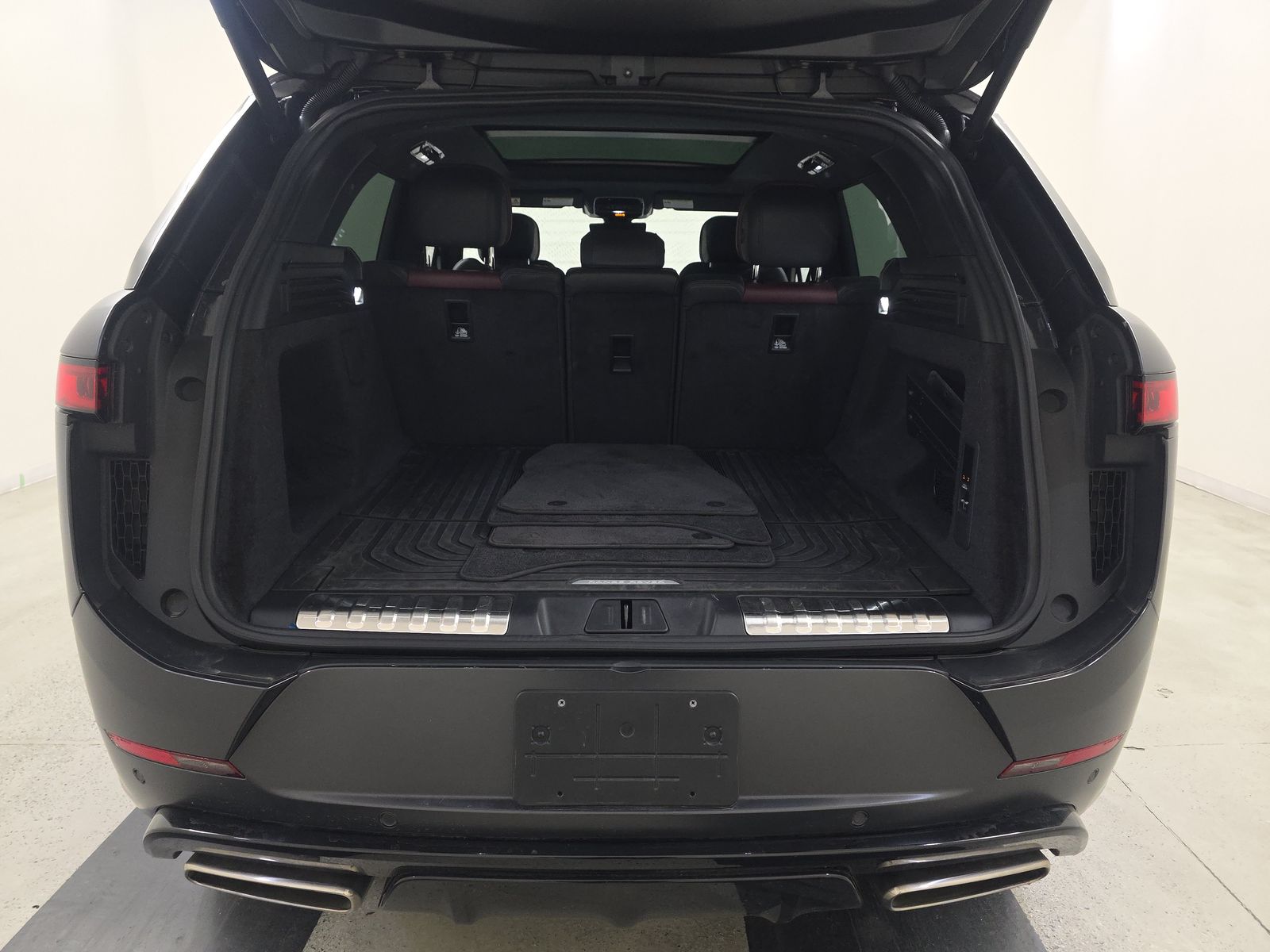 2025 Land Rover Range Rover Sport Dynamic SE AWD