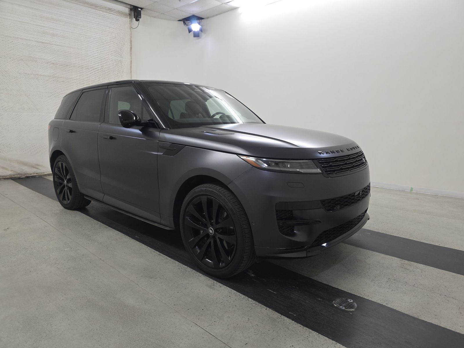 2025 Land Rover Range Rover Sport Dynamic SE AWD