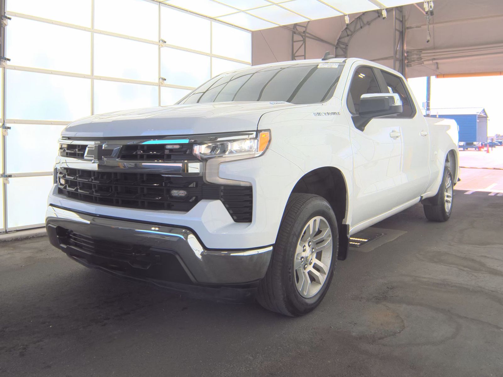2023 Chevrolet Silverado 1500 LT AWD