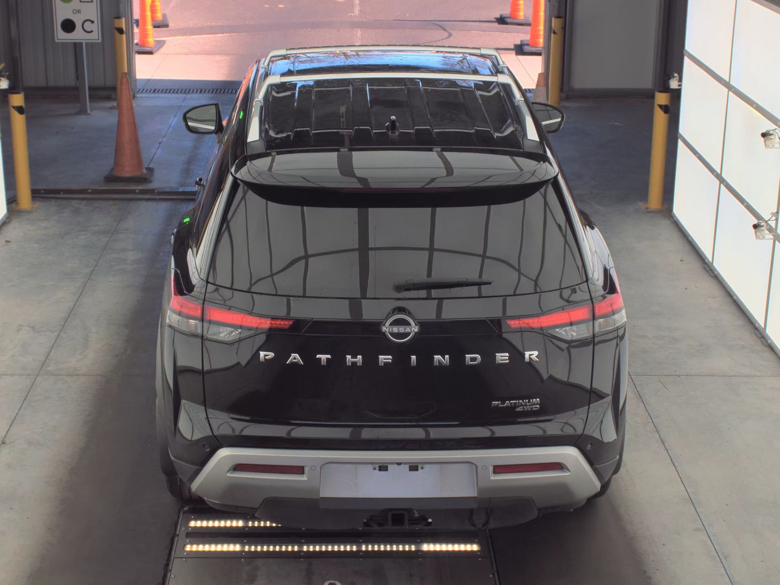 2024 Nissan Pathfinder Platinum AWD