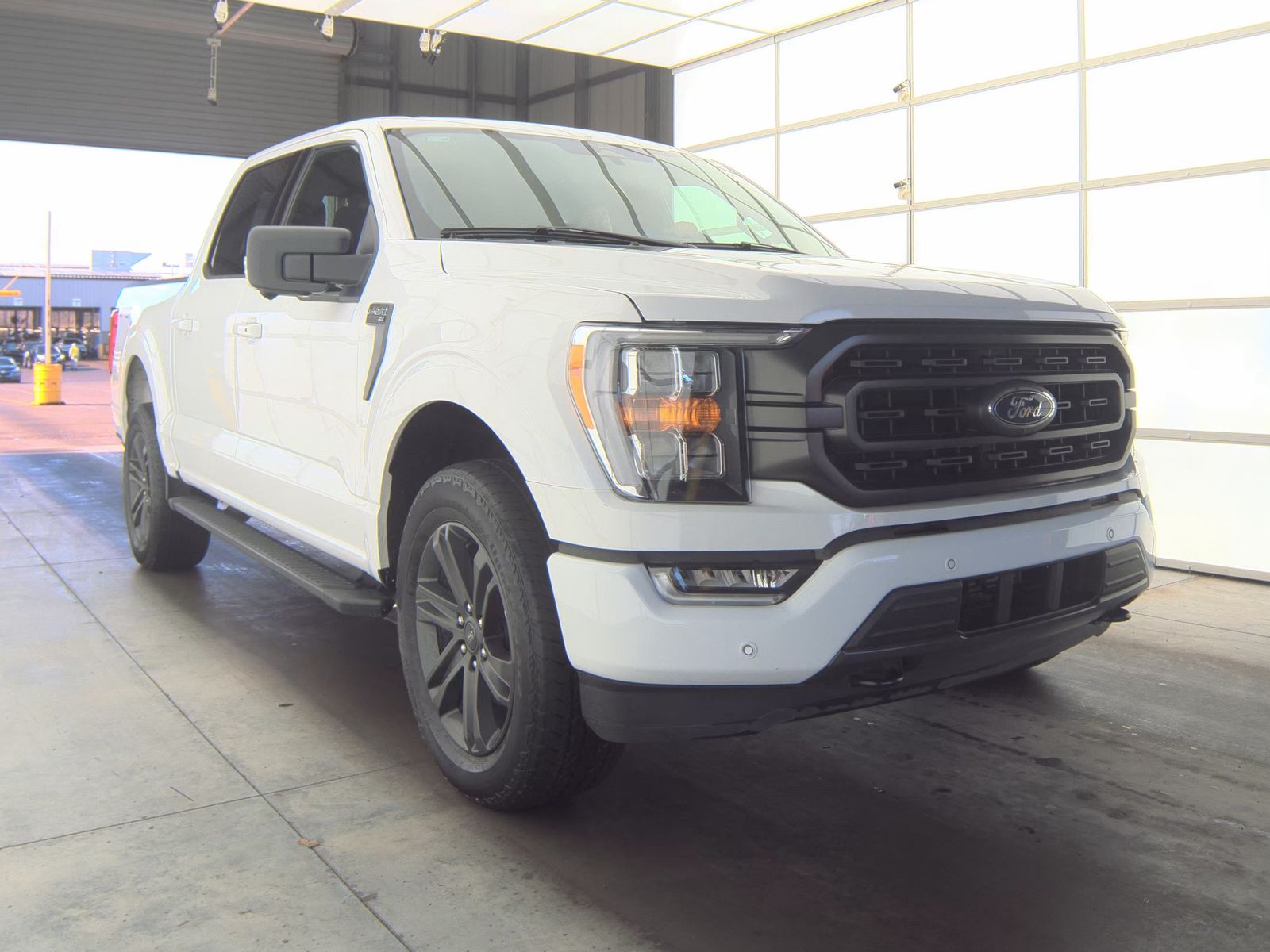 2023 Ford F-150 XLT AWD