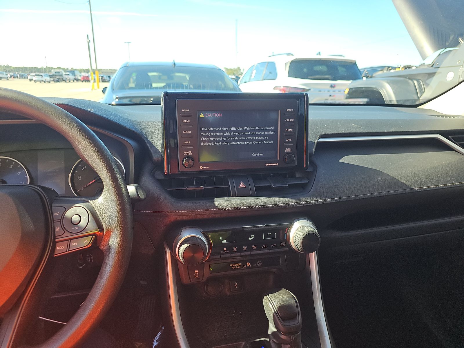 2020 Toyota RAV4 LE FWD