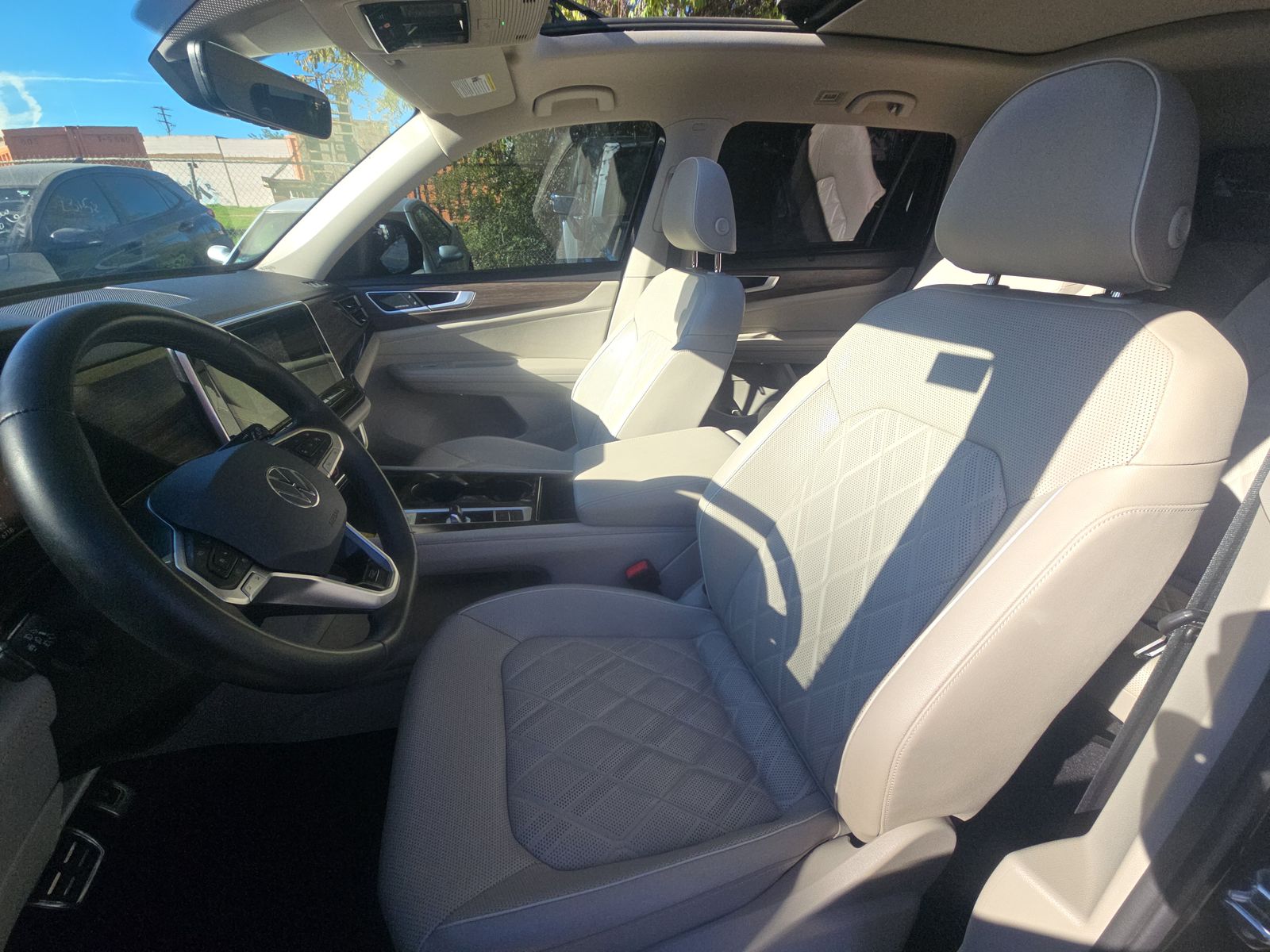 2024 Volkswagen Atlas 2.0T SEL Premium R-Line AWD