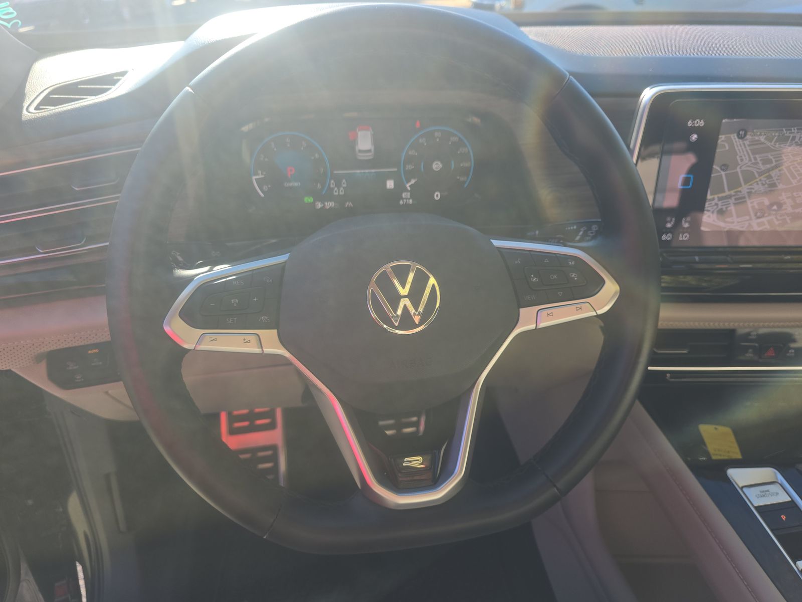 2024 Volkswagen Atlas 2.0T SEL Premium R-Line AWD