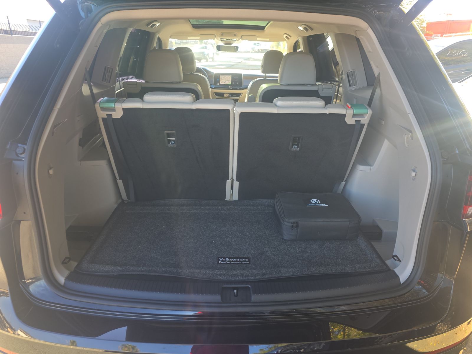 2024 Volkswagen Atlas 2.0T SEL Premium R-Line AWD