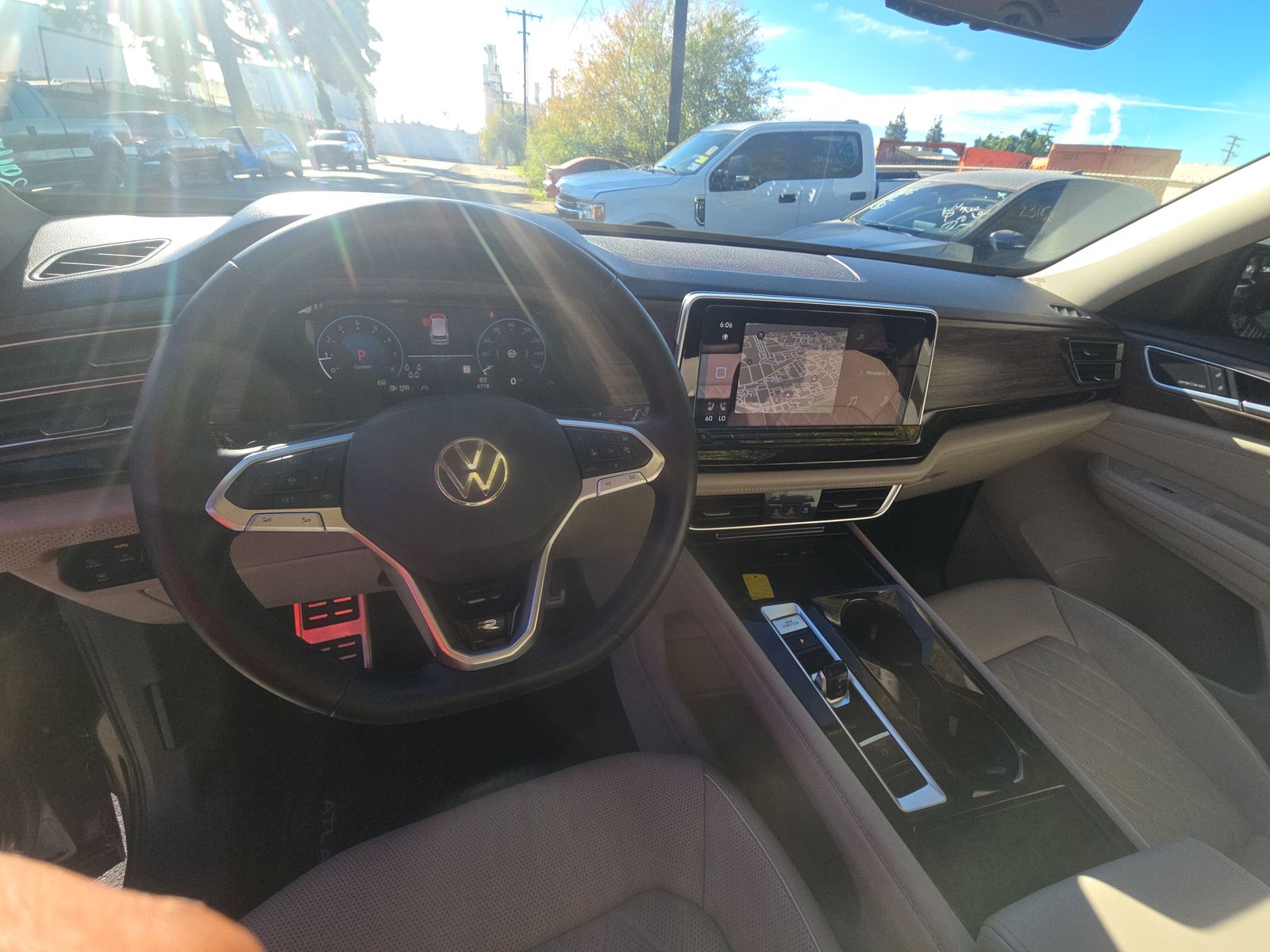 2024 Volkswagen Atlas 2.0T SEL Premium R-Line AWD