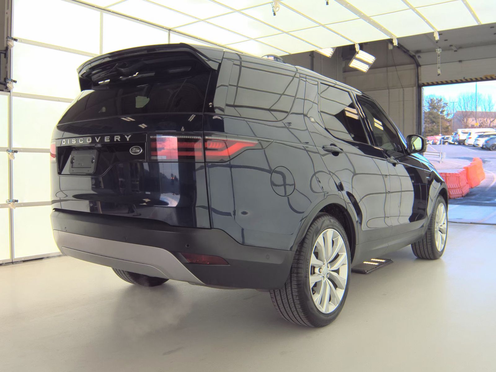 2022 Land Rover Discovery S AWD