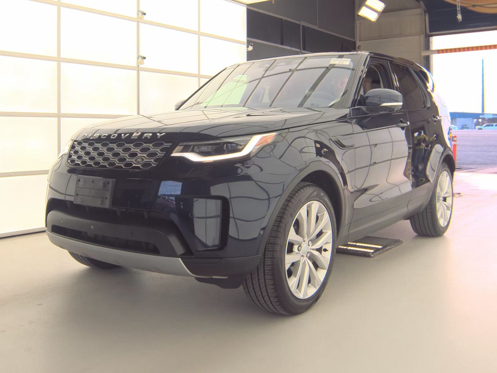 2022 Land Rover Discovery S AWD