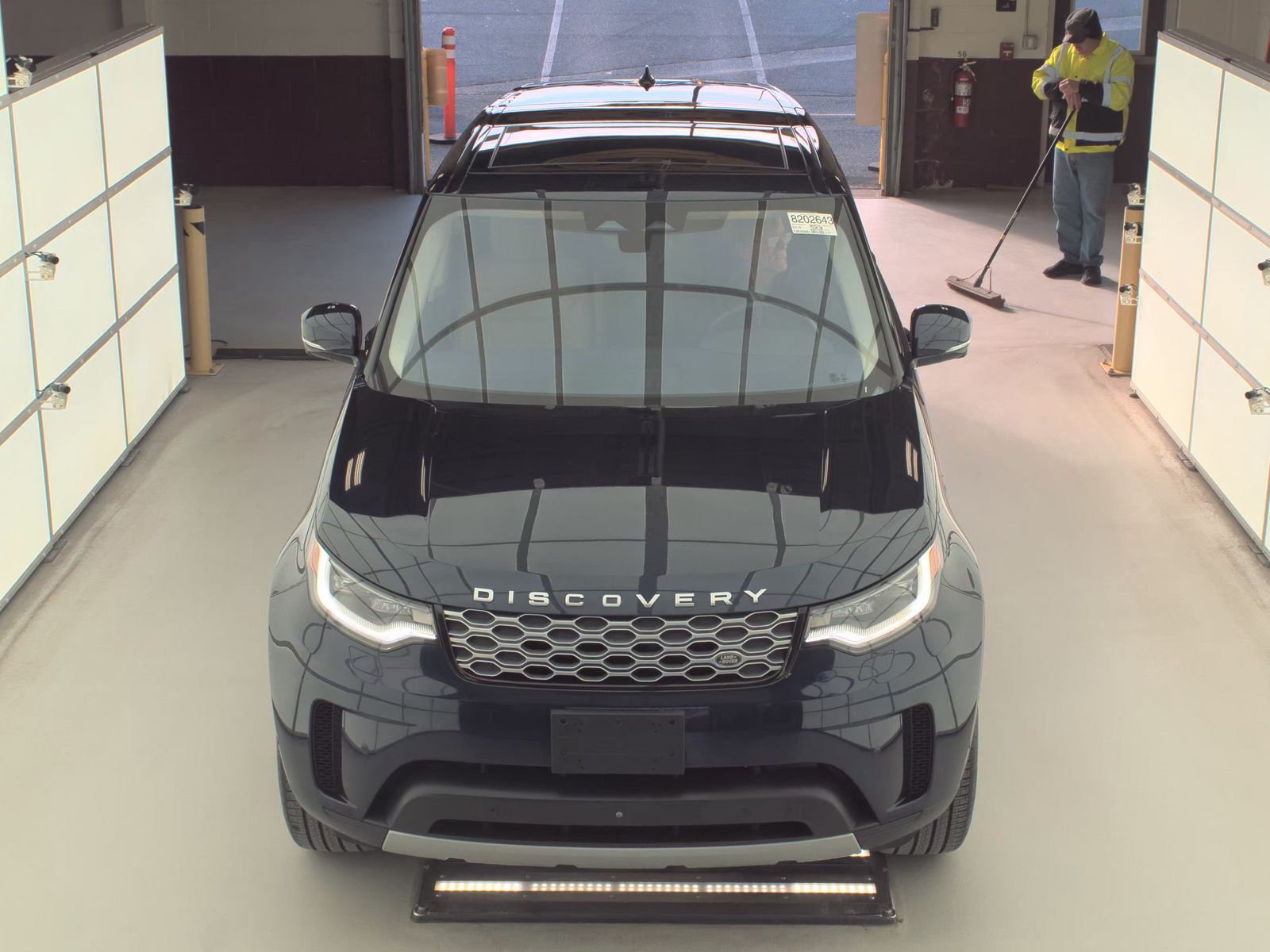 2022 Land Rover Discovery S AWD