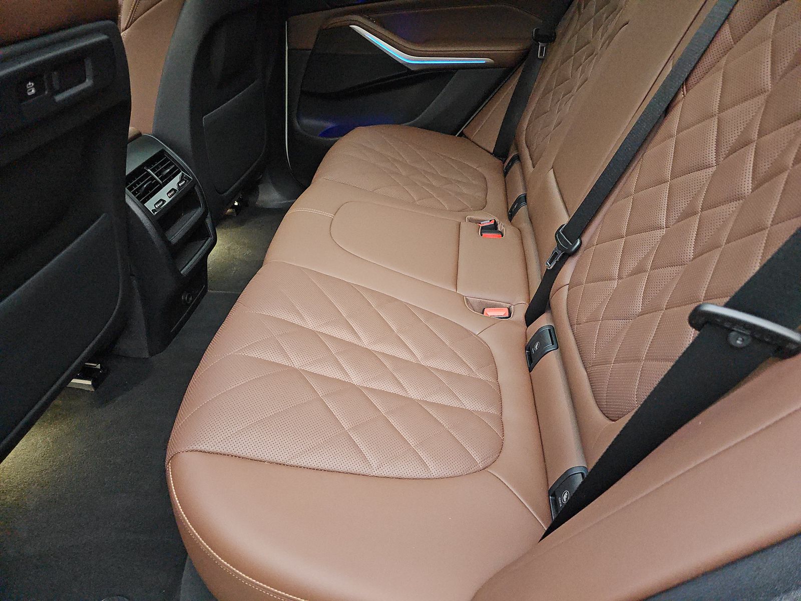 2023 BMW X5 xDrive40i AWD