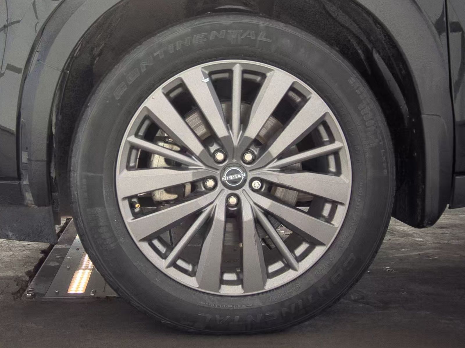 2024 Nissan Pathfinder SL FWD