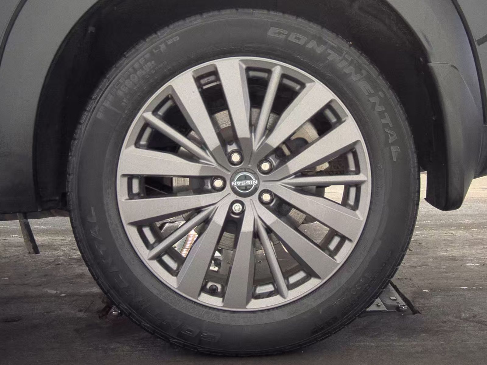 2024 Nissan Pathfinder SL FWD