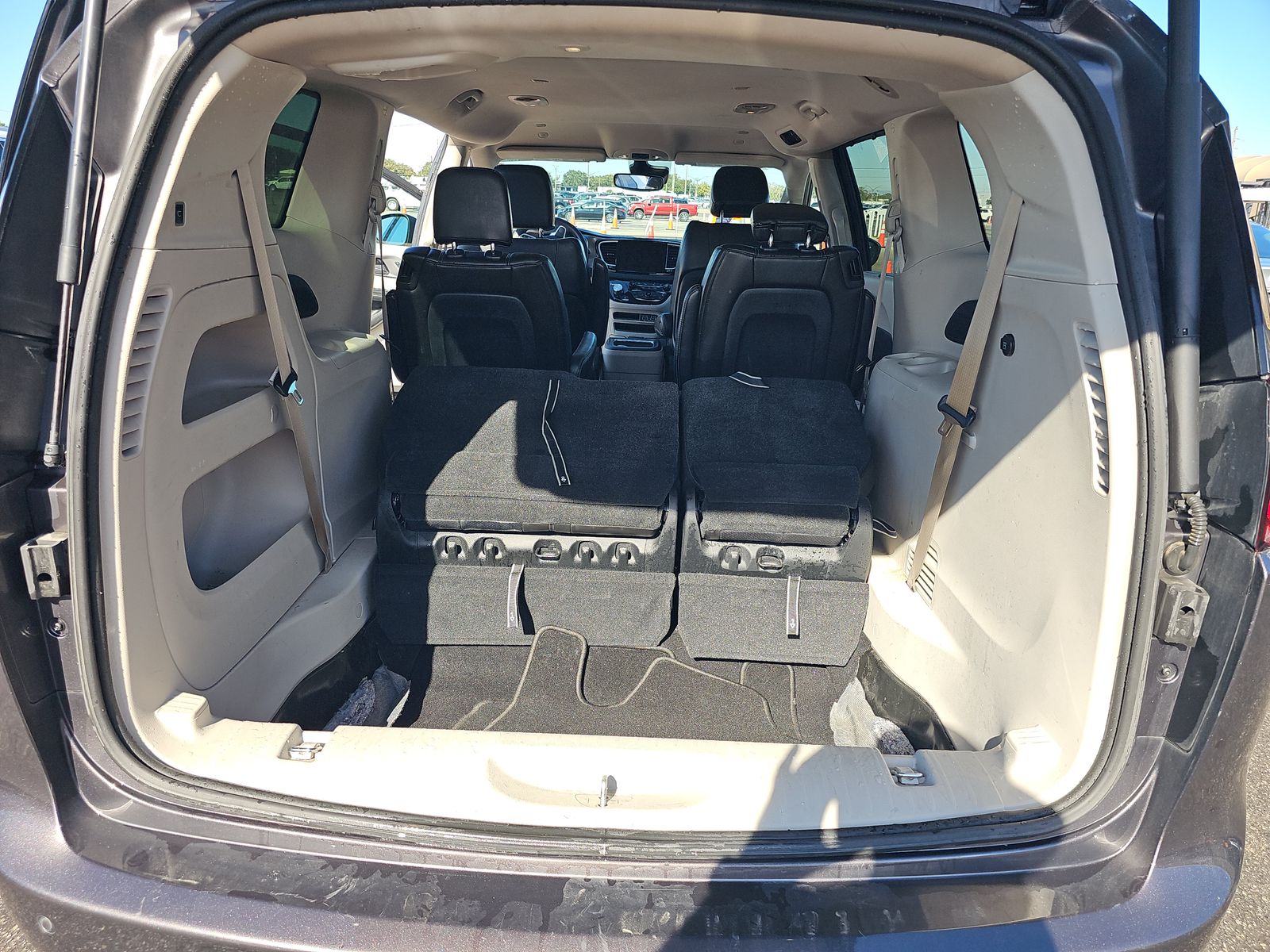 2023 Chrysler Pacifica Touring L FWD