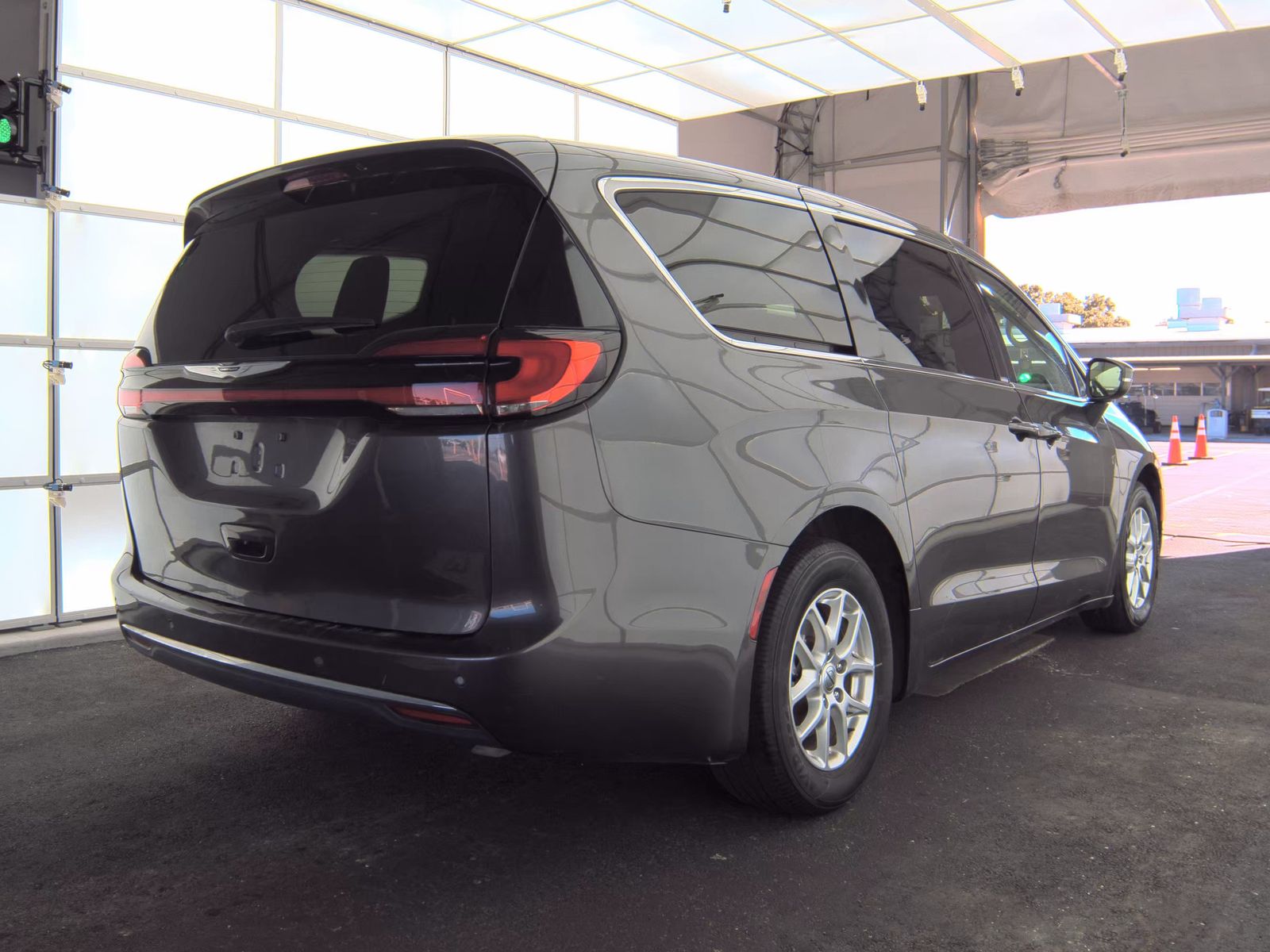 2023 Chrysler Pacifica Touring L FWD