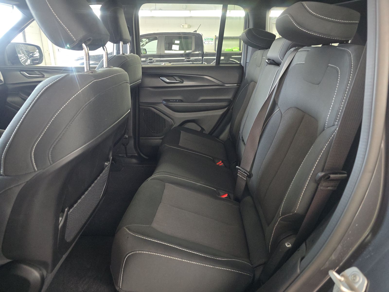 2024 Jeep Grand Cherokee Laredo X AWD