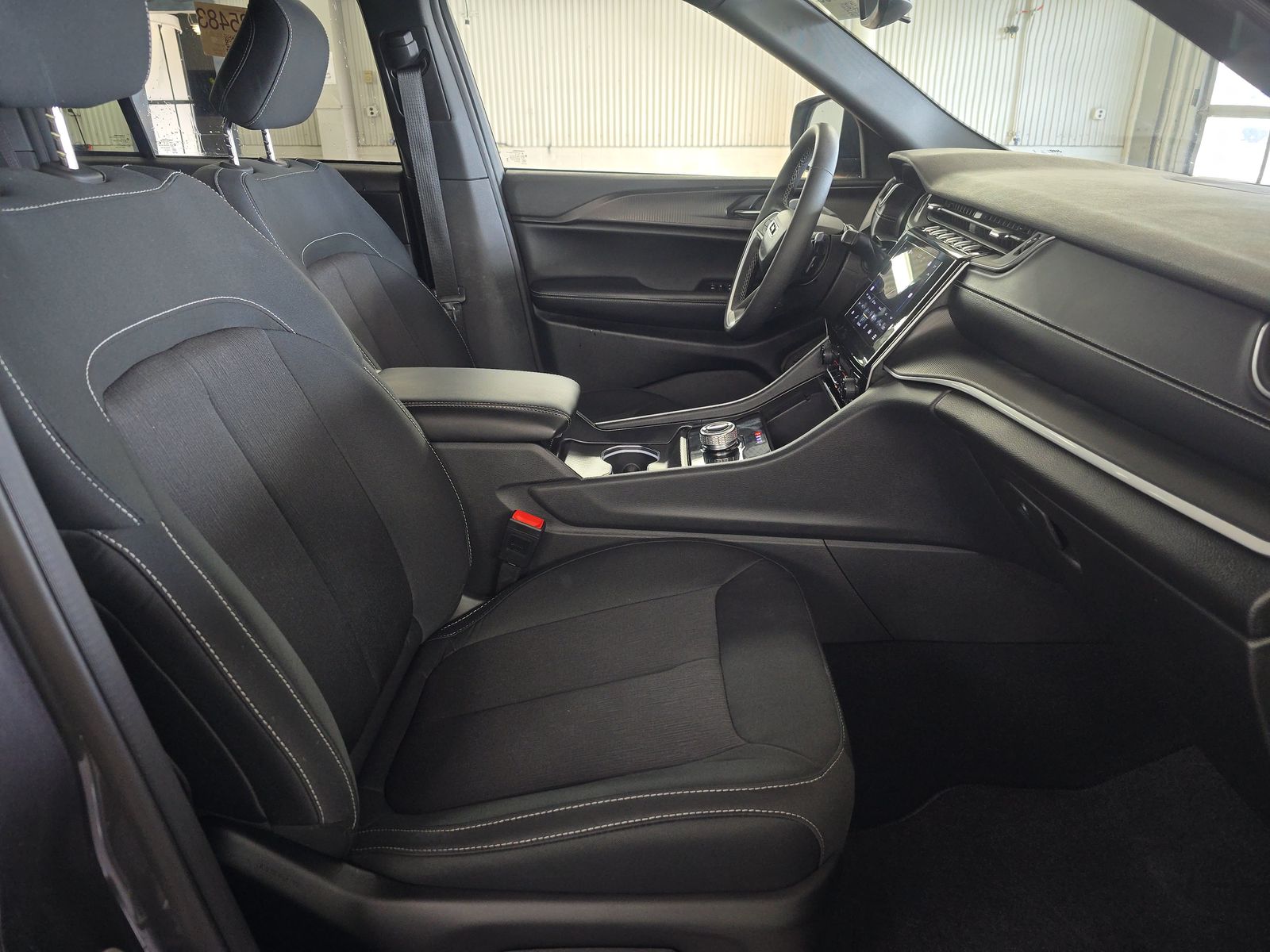 2024 Jeep Grand Cherokee Laredo X AWD