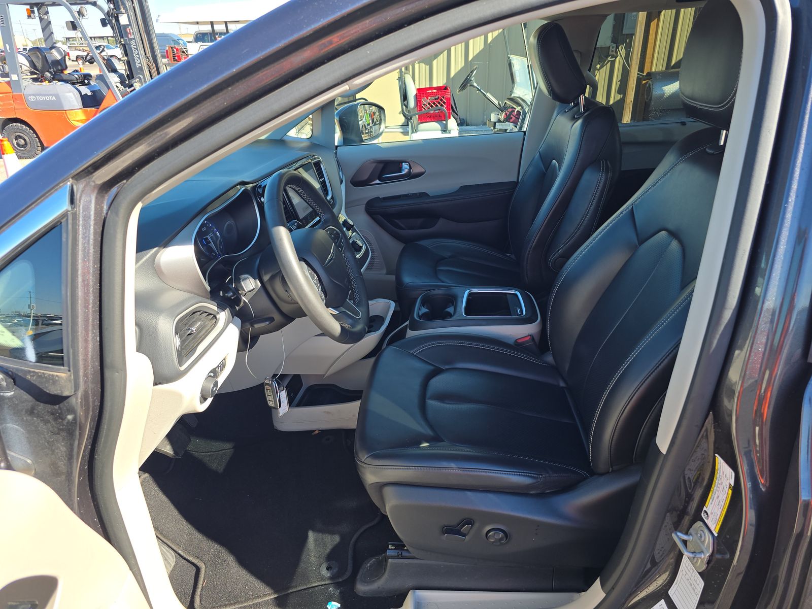 2023 Chrysler Pacifica Touring L FWD