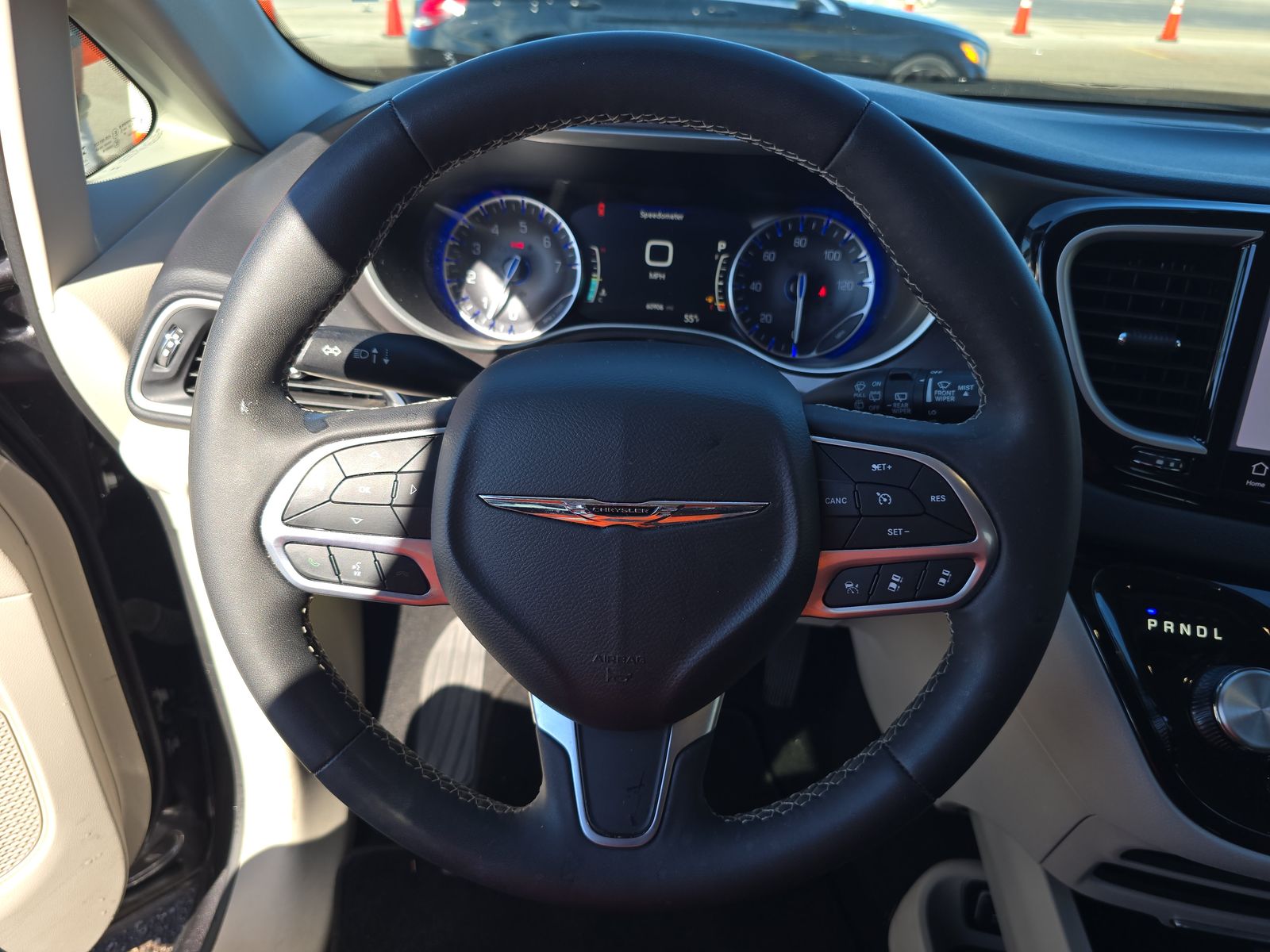 2023 Chrysler Pacifica Touring L FWD