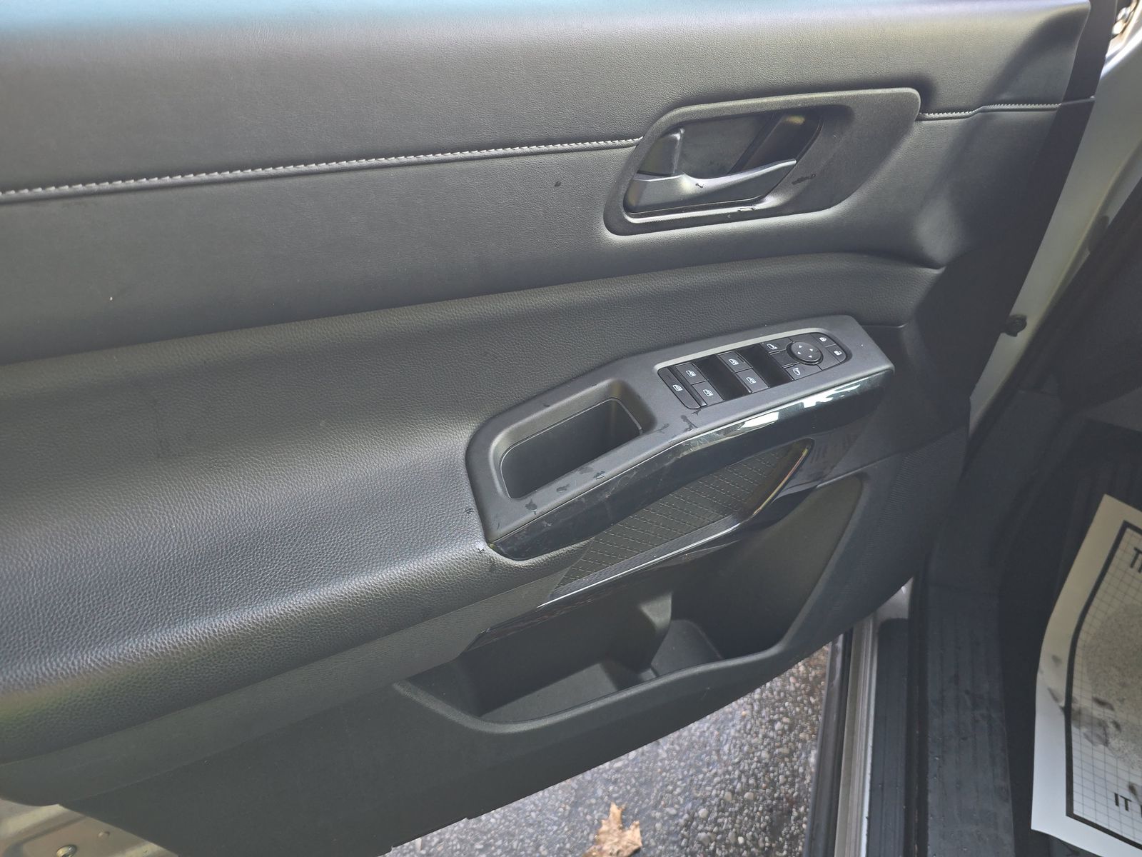 2024 Nissan Pathfinder S AWD