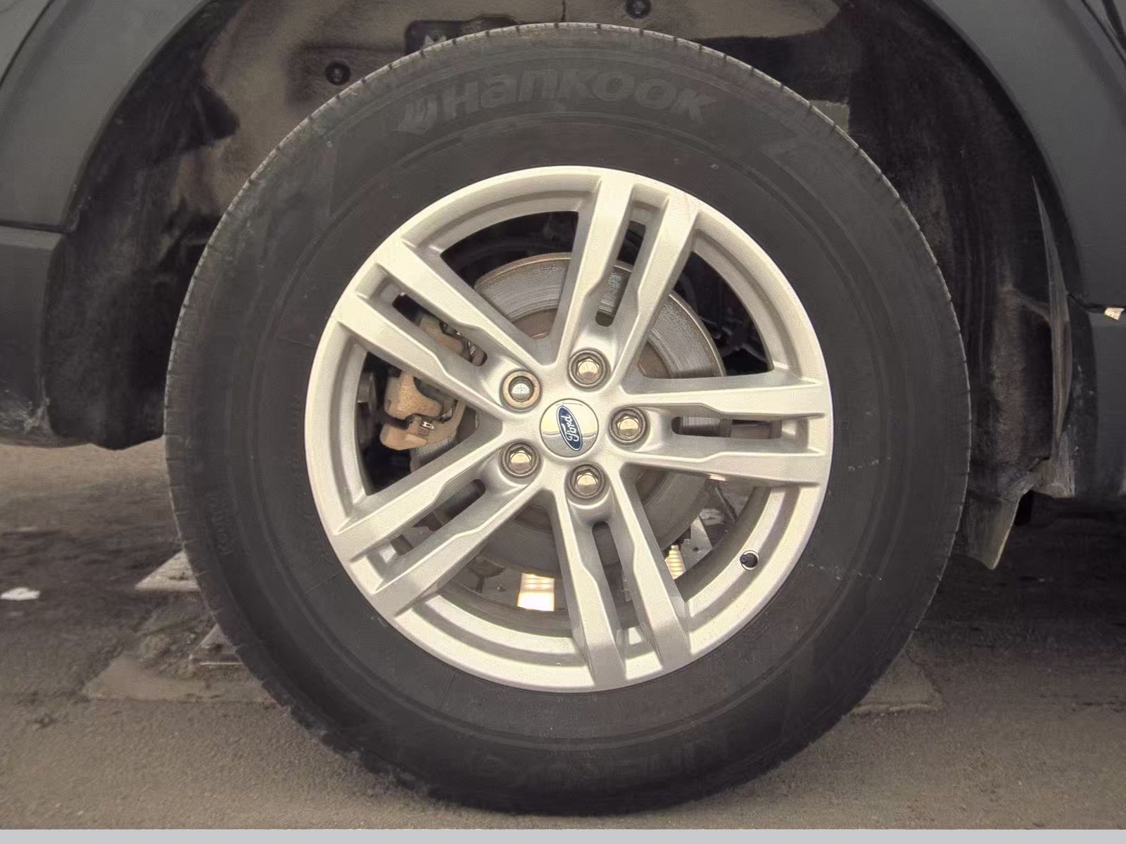 2023 Ford Explorer XLT AWD