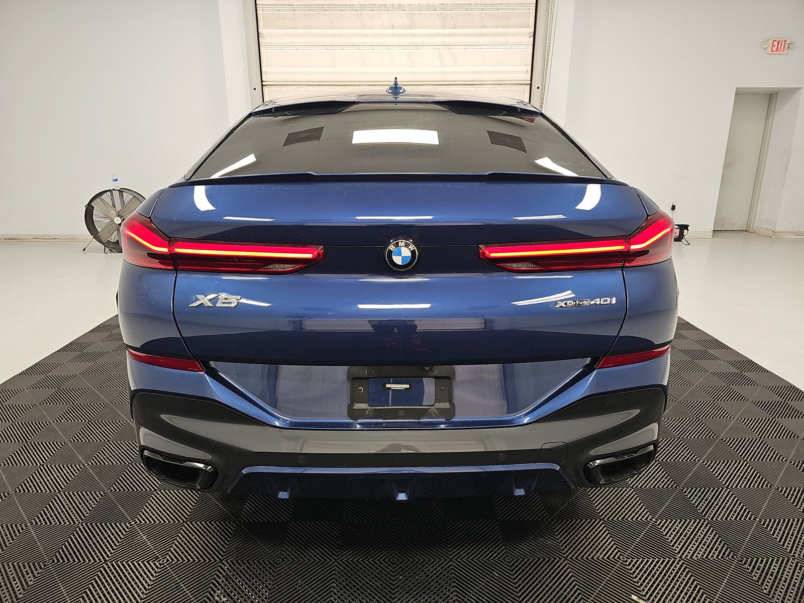 2022 BMW X6 xDrive40i AWD