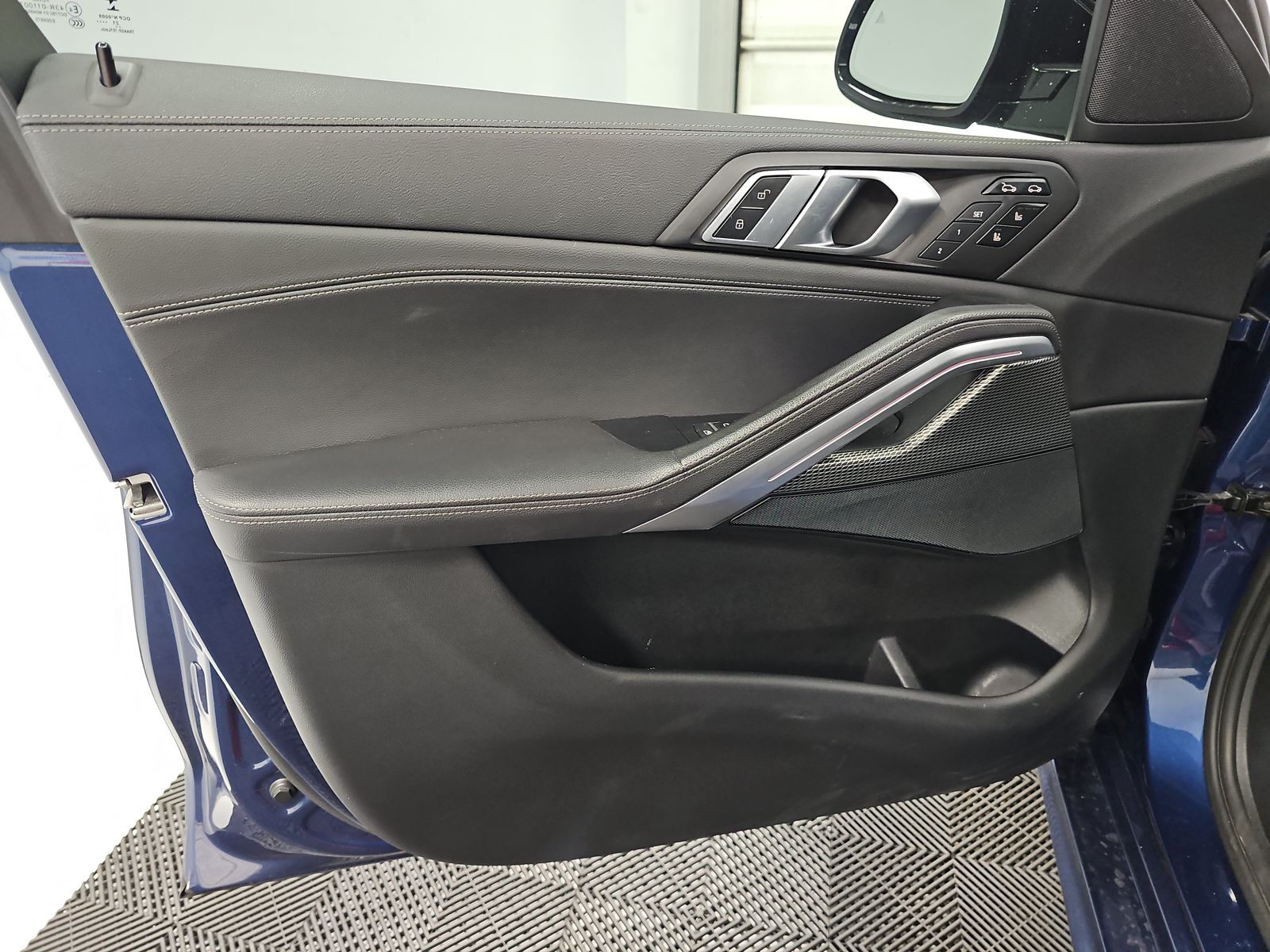 2022 BMW X6 xDrive40i AWD