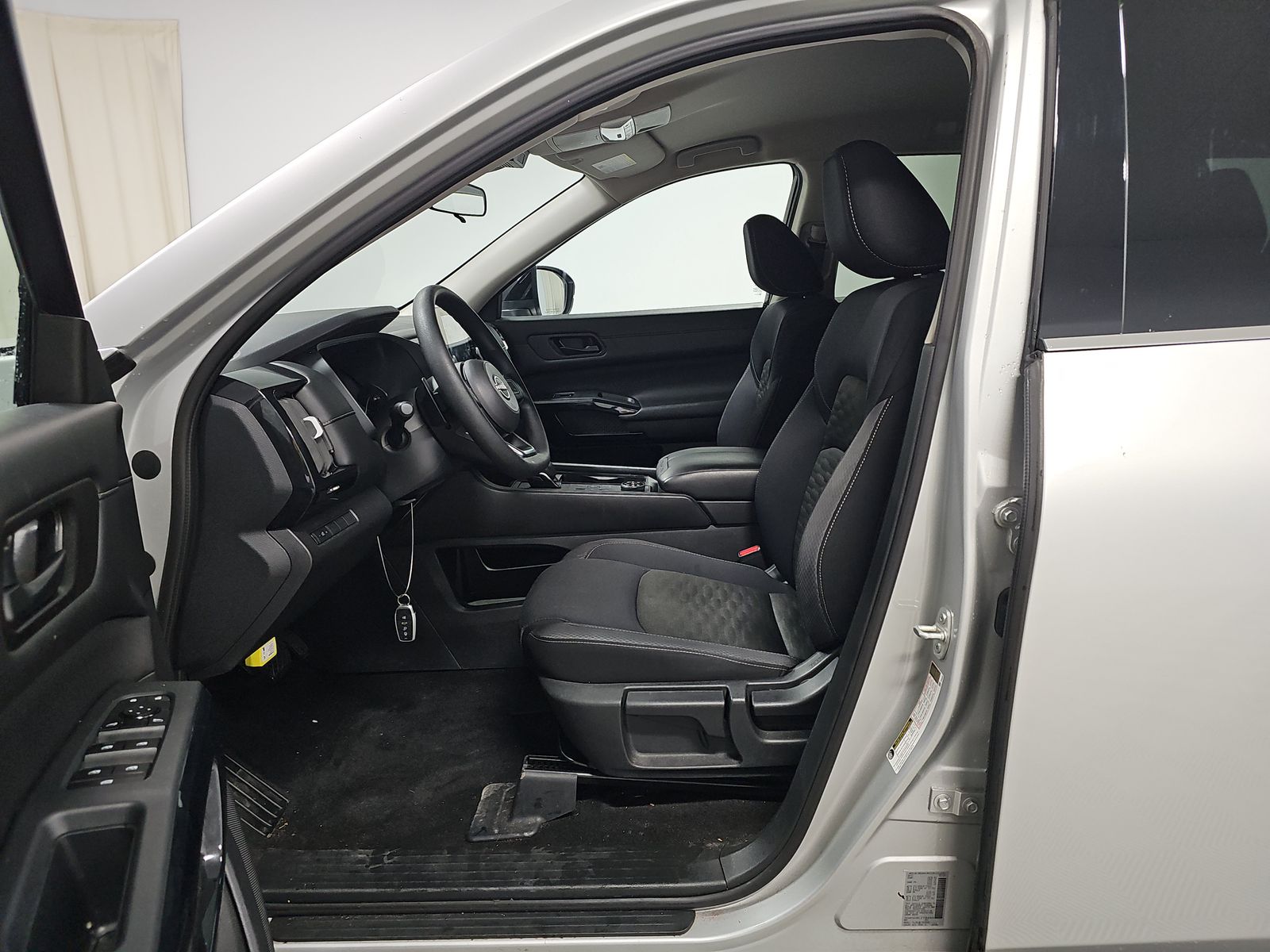 2024 Nissan Pathfinder S AWD