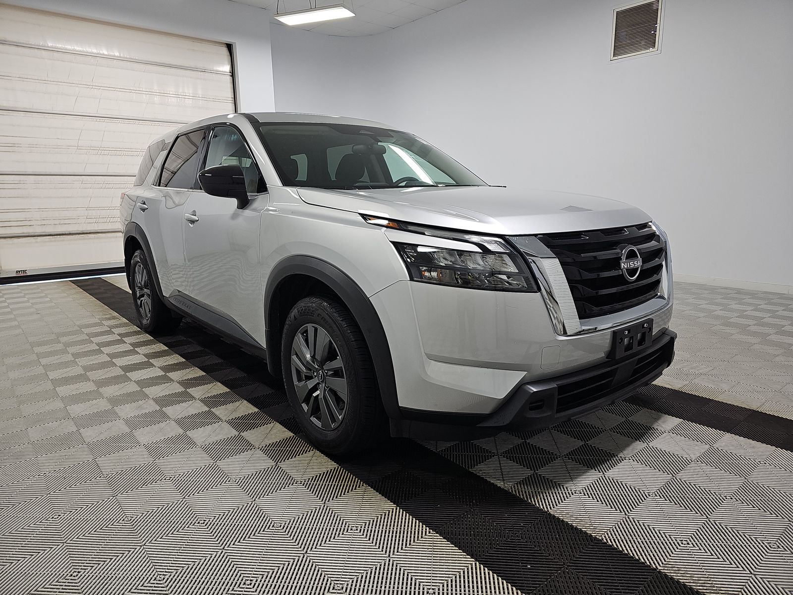 2024 Nissan Pathfinder S AWD