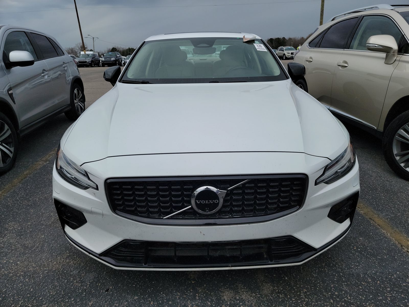 2024 Volvo S60 B5 Plus FWD