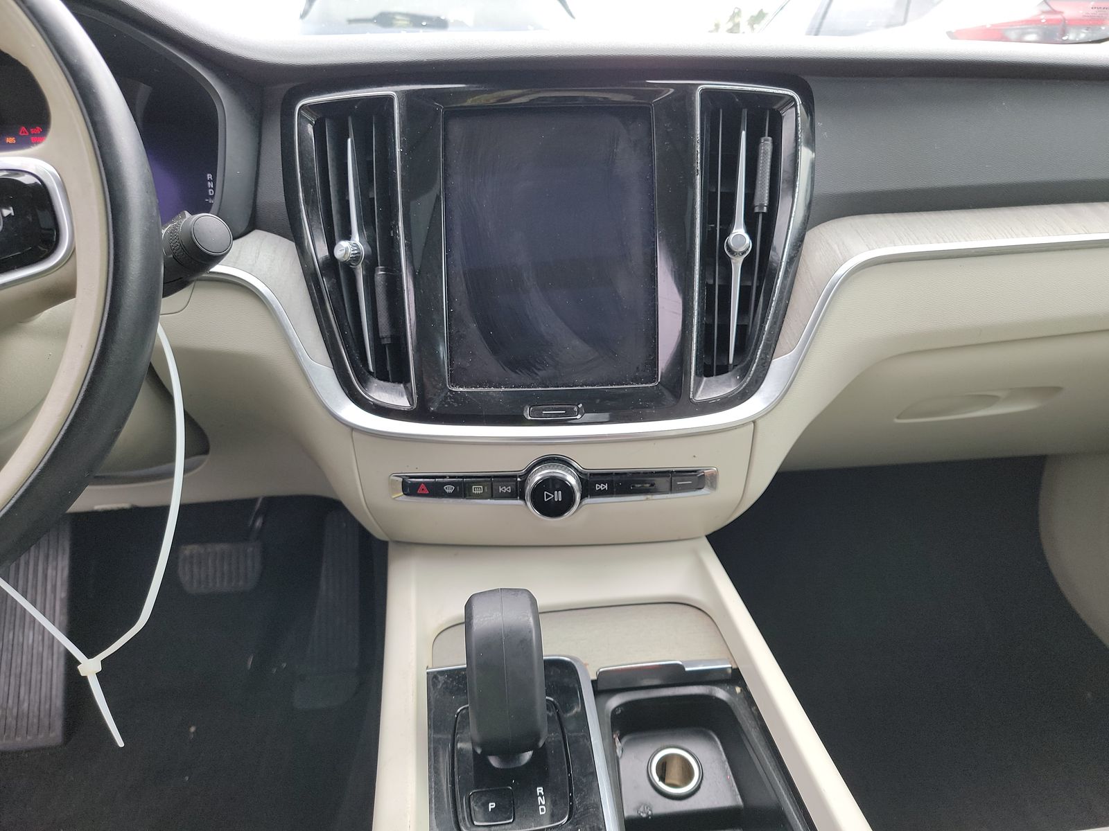 2024 Volvo S60 B5 Plus FWD