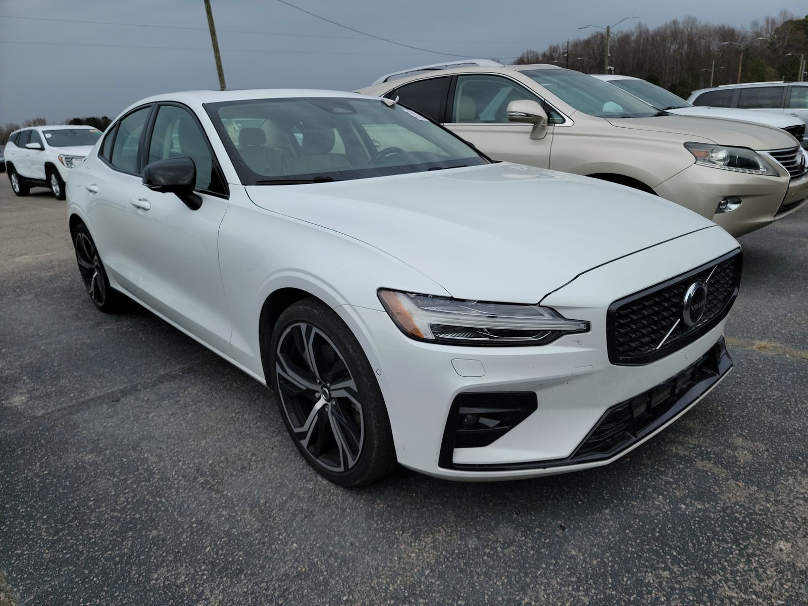 2024 Volvo S60 B5 Plus FWD