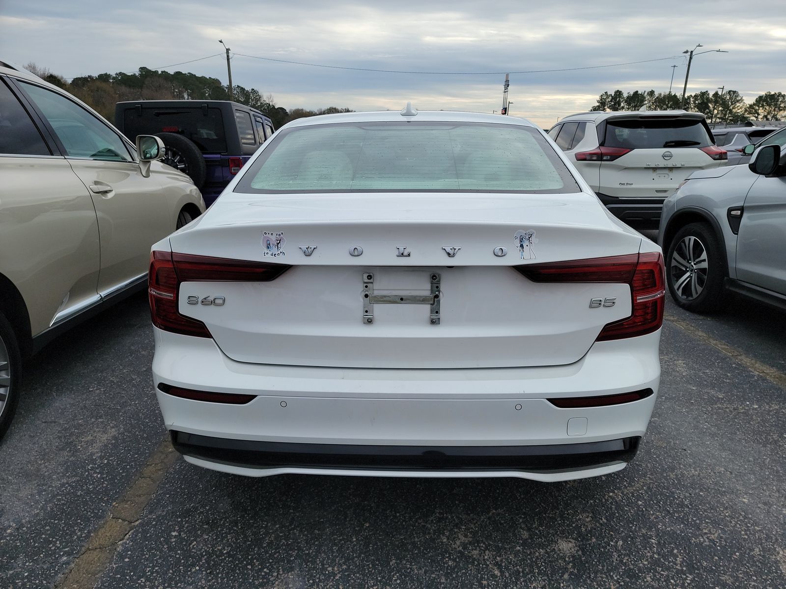 2024 Volvo S60 B5 Plus FWD