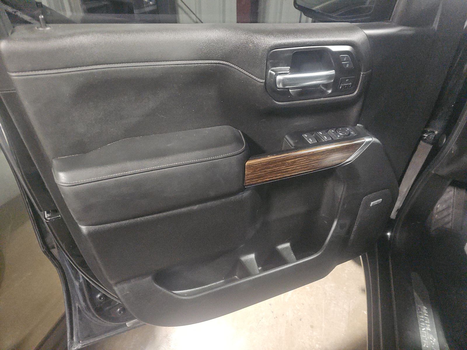 2022 Chevrolet Silverado 1500 High Country AWD