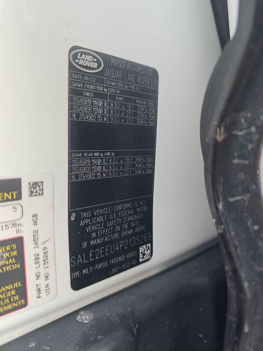 2023 Land Rover Defender 110 X-Dynamic SE AWD